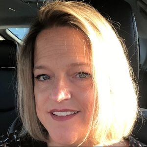 Meet your Posher, Pam